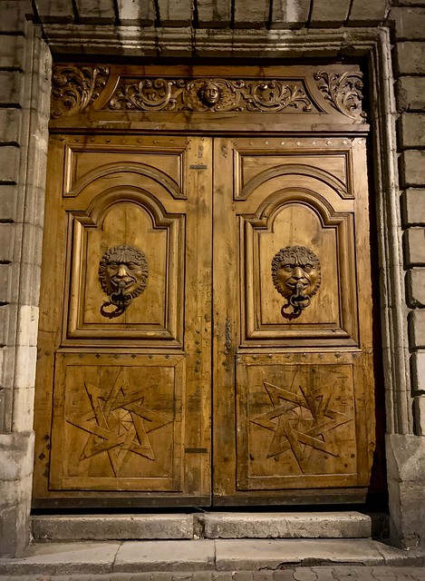 Door, Grenoble