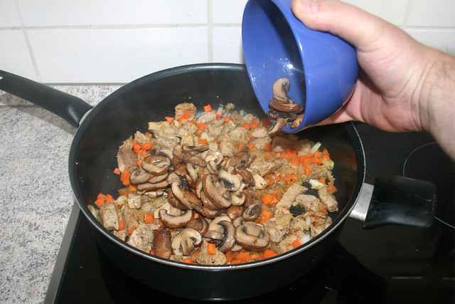 25 - Pilze hinzufügen / Add mushrooms
