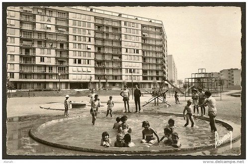 RUEIL MALMAISON @ Les Cités HLM (Raymon) Hauts de Seine (92) | by memoire2cite103