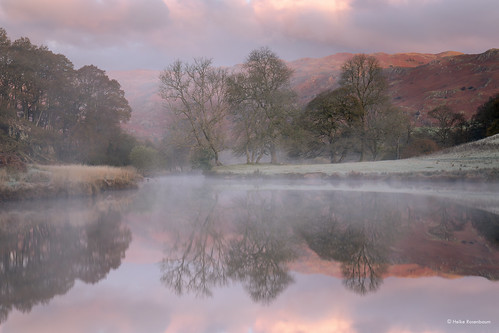 centrallakes lakedistrict lakedistrictnp riverbrathay elterwater frost mist sunrise trees dawn water reflections colours grass spiegelungen licht light cumbria england uk river landscape cold peaceful