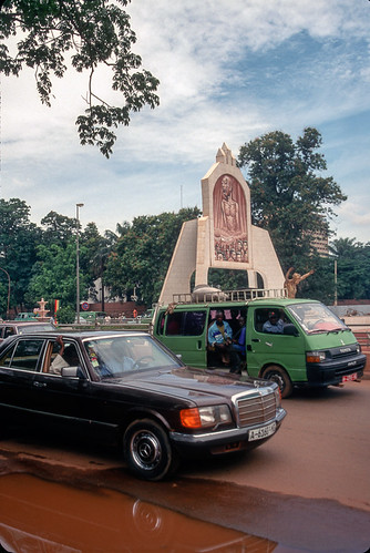 bamako mali peaceonearthorg street