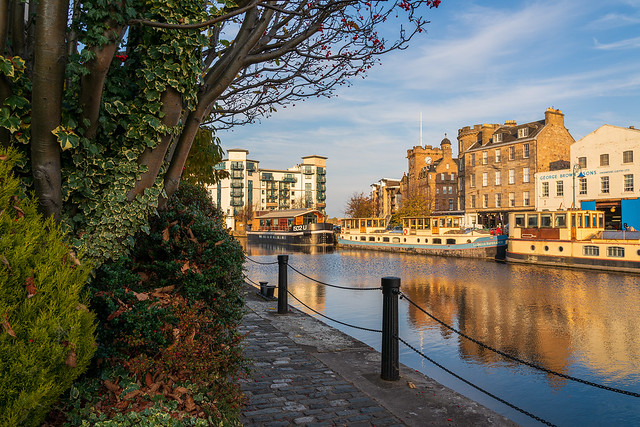 Autumn glow at the Shore, Leith