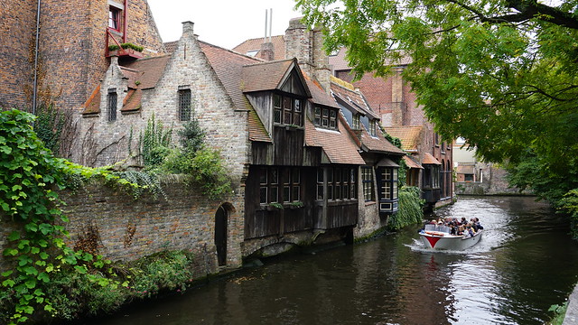 DESCUBRIENDO FLANDES: cuatro días en Brujas, Damme, Gante y Bruselas - Blogs de Belgica - Viaje y llegada a Brujas, la ciudad de los canales (6)