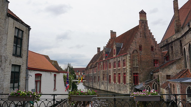 DESCUBRIENDO FLANDES: cuatro días en Brujas, Damme, Gante y Bruselas - Blogs de Belgica - Viaje y llegada a Brujas, la ciudad de los canales (5)