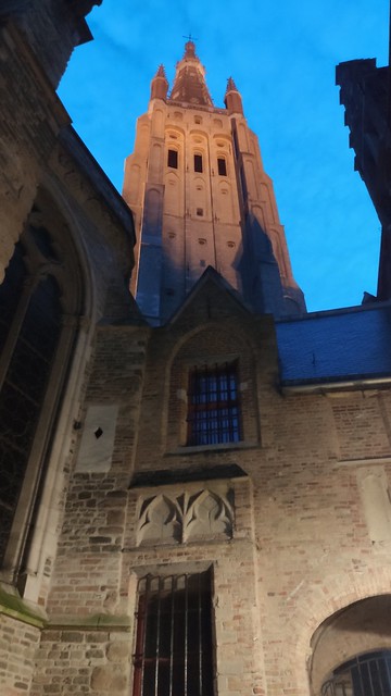 DESCUBRIENDO FLANDES: cuatro días en Brujas, Damme, Gante y Bruselas - Blogs de Belgica - Viaje y llegada a Brujas, la ciudad de los canales (34)
