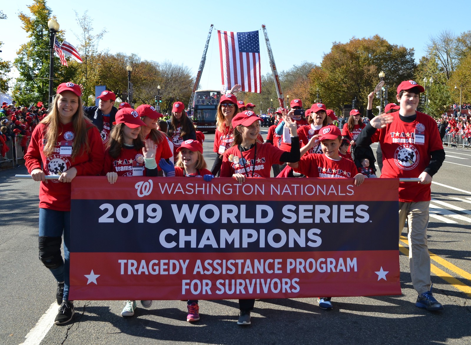 2019_T4T_World Series Parade 44