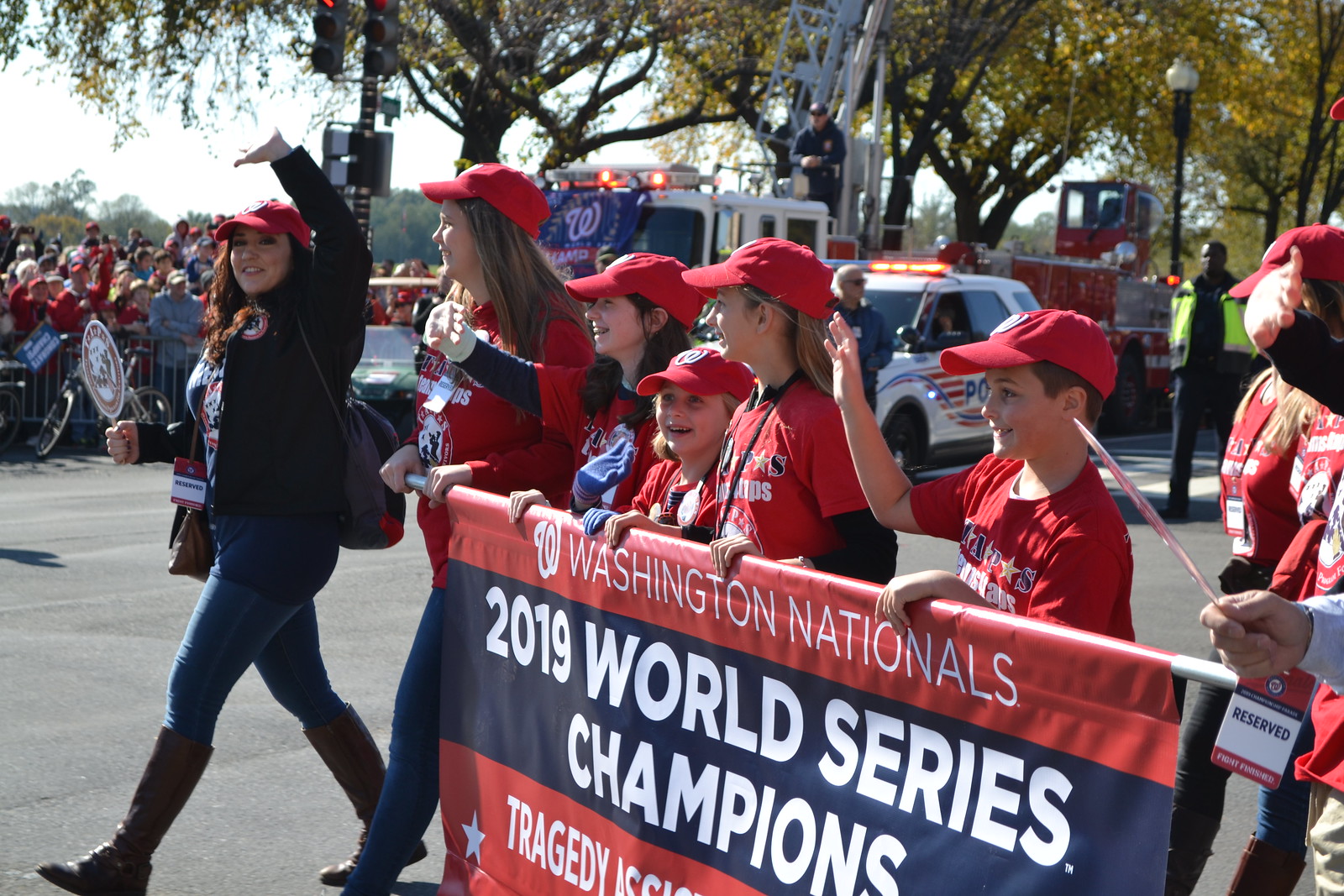 2019_T4T_World Series Parade 40