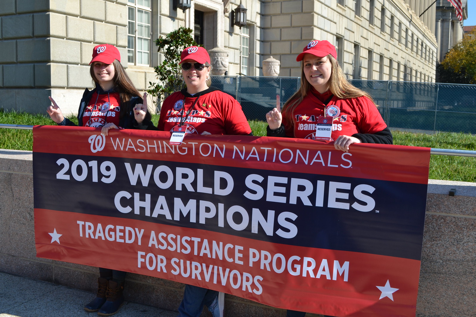 2019_T4T_World Series Parade 15