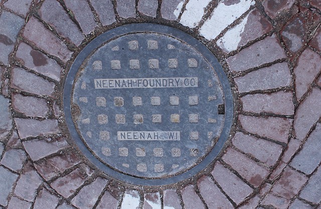 Access Cover (Neenah Foundry Co., Neenah, WI)