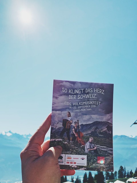 Кран-Монтана 2019: Федеральный фестиваль фольклорной музыки. Швейцарии, здесь, КранМонтане, можно, также, большие, солнечном, потому, собой, музыка, рассказывала, музыкантов, кружением, стороны, соорудили, включайтесь, гастрономическую, темуВместе, любоваться, помостами