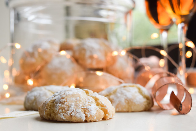 Homemade Italian Amaretti Biscuits
