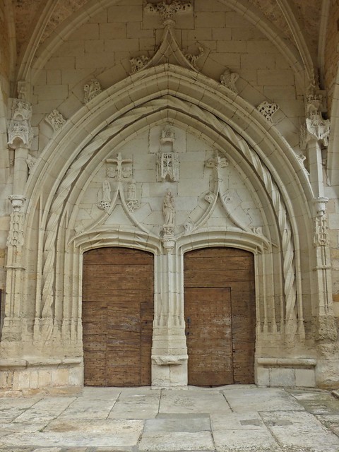 Eglise St Sauveur...Puy-l'Évêque