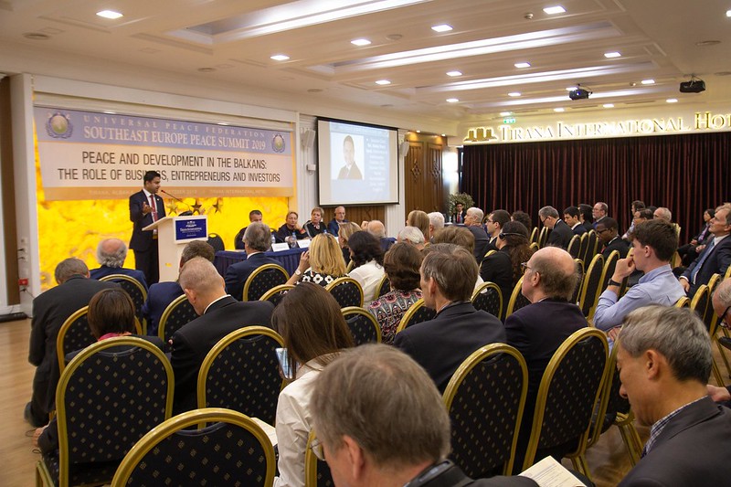 Session spéciale : "Paix et Développement dans les Balkans, le rôle des entreprises, des entrepreneurs et des investisseurs".