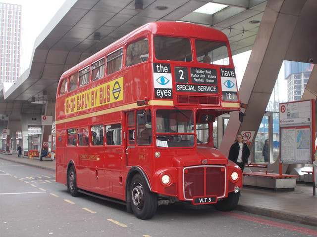RM 5 about to leave Vauxhall bus station