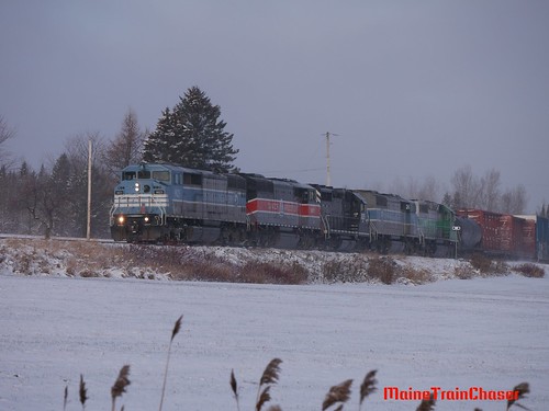 cmq trains train east eastbound snow maine quebec job2