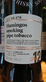 10.179 - Flamingos smoking pipe tobacco