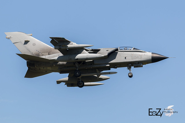 MM7047 (50-43) Italian Air Force (Aeronautica Militare) Panavia Tornado ECR