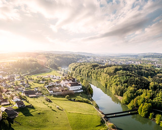 Luftaufnahme Kloster St. Martin Hermetschwil mit Reuss - Hermetschwil-Aargau-Schweiz-CH160504183134-©patrikwalde_com.jpg
