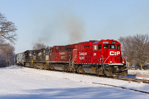 wasecamn dme cprail canadianpacific norfolksouthern ns cp2298 emd emdgp22ceco gp22ceco