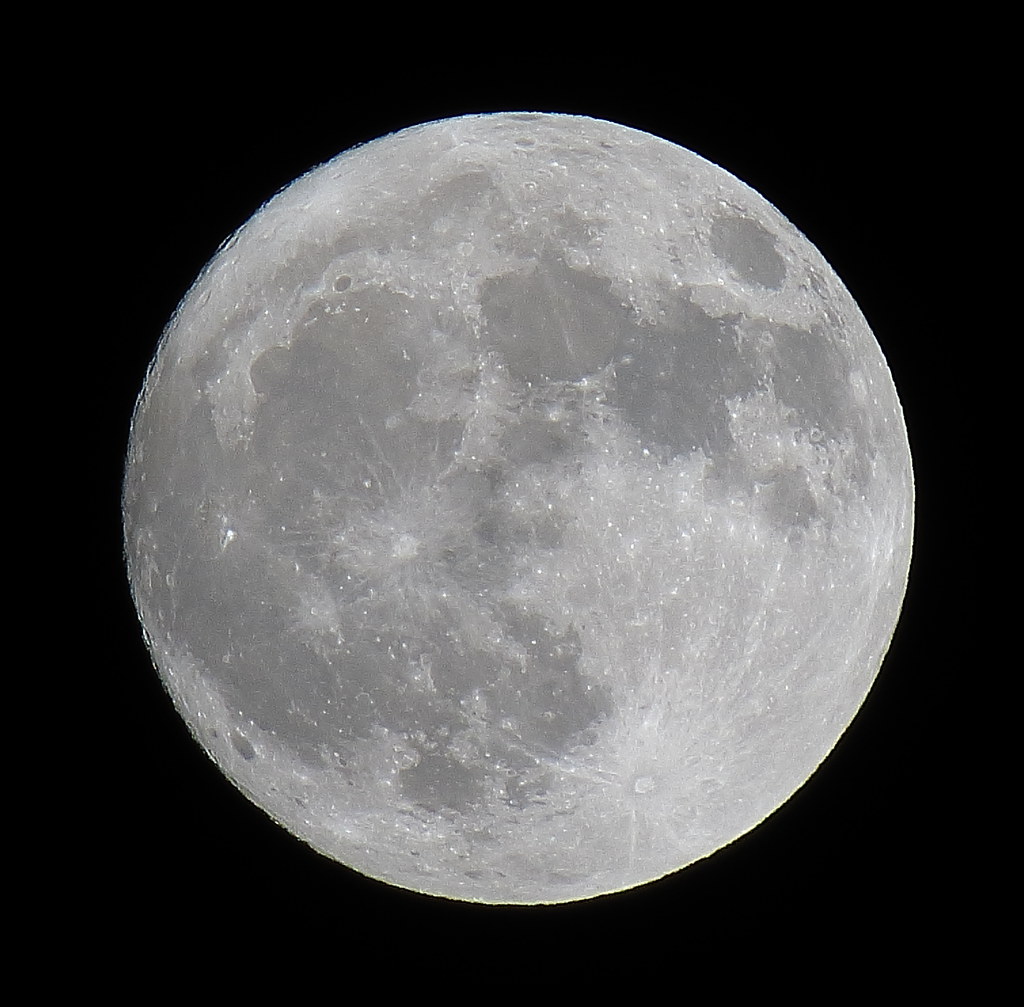 Waxing Gibbous 99% Illuminated Full Moon IMG_6298