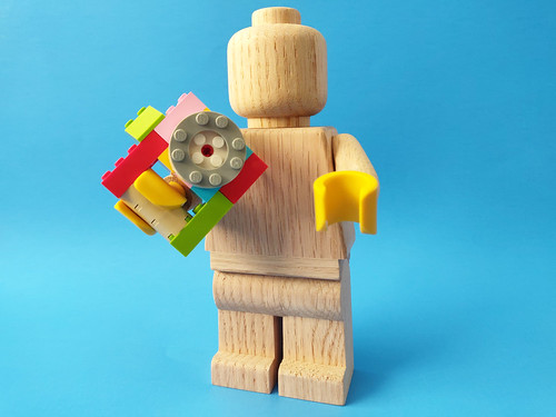 LEGO Originals Wooden Minifigure (853967)