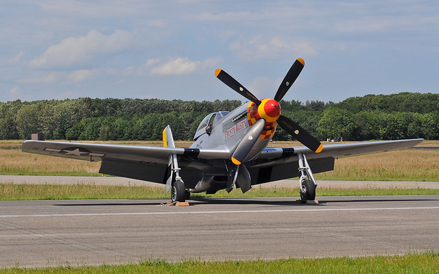 02-North-American-P-51D-Mustang-PH-JAT