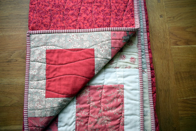 French General Quilt Gift