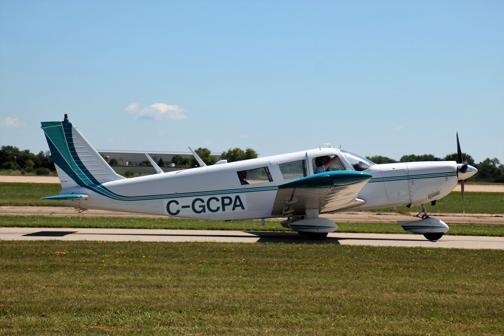 C-GCPA : Piper PA-32-300 Cherokee Six