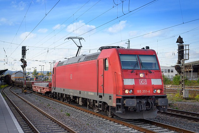 Deutsche Bahn 185 351-4 with a cargo train seen in Neuwied, Germany