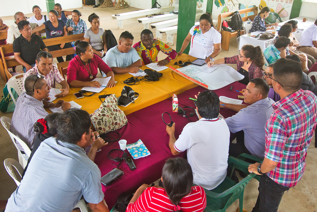 Participants in the workshop on sustainable hunting, held in Aishalton, Guyana, on 8-10 September 2019, meet in small groups to...