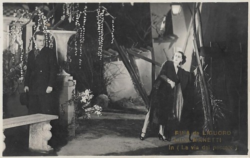 Rina De Liguoro and Lido Manetti in La via del peccato (1925)