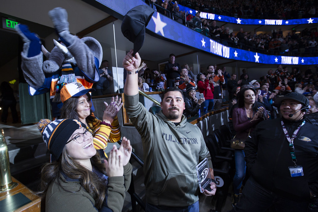 CSUF Ducks Night 2019 | CSUF Veteran Andrew Romo is honored … | Flickr