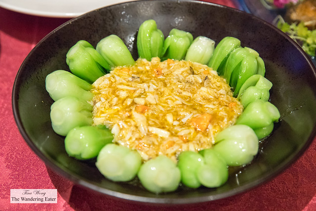 Hairy crab meat with baby bok choy