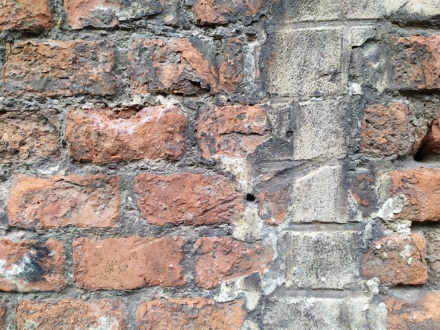 Brick Wall texture - by TexturePalace.com