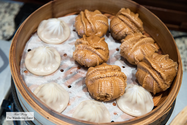 Soup dumplings and walnut buns at the Mandarin Oriental Club lounge