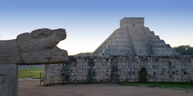 Sunrise tour of Chichén Itzá Mayan ruins, Yucatán Mexico