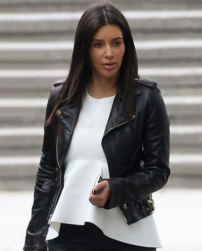 Kim-Kardashian-Motorcycle-Leather-Jacket-3-570x708-450x559 (3)