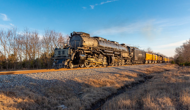 Golden Hour shot of the Big Boy Up 4014 Heading North to Coffeyville, Ks