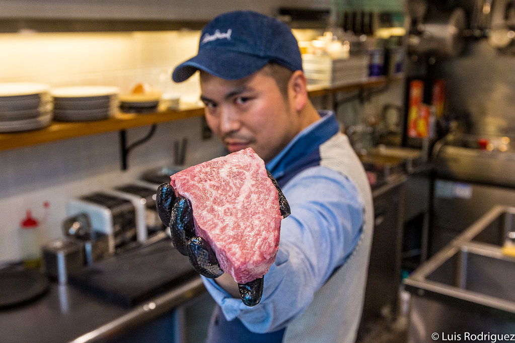 Carne de Kobe de gran calidad para preparar un katsusando
