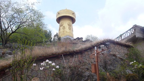 ch-yu22-shangri la 2-temple guishan si (2)