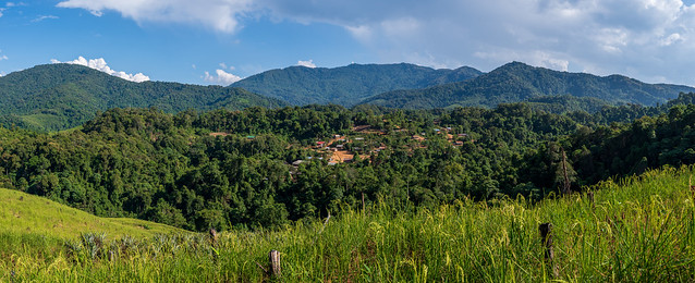 Samyot, aldea en la jungla