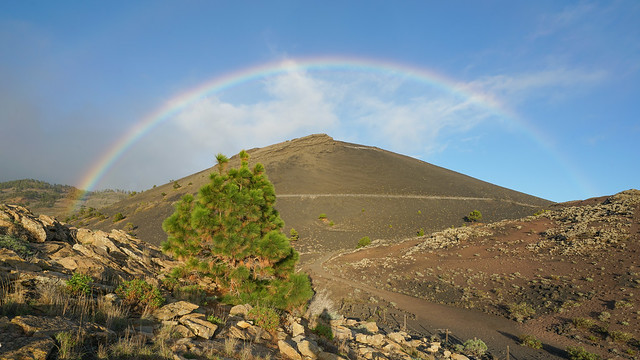 2019-11-10 (05)  Volcán de San Antonio & arcoíris/rainbow