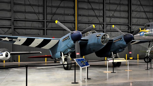 De Havilland DH 98 Mosquito MkXVI NS519