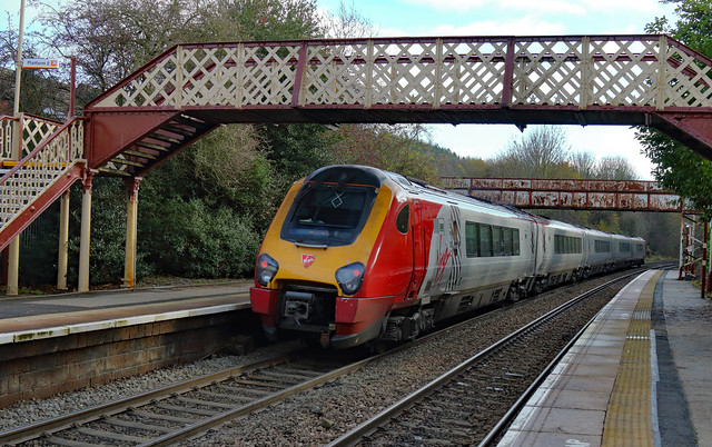 Virgin Trains - 221143