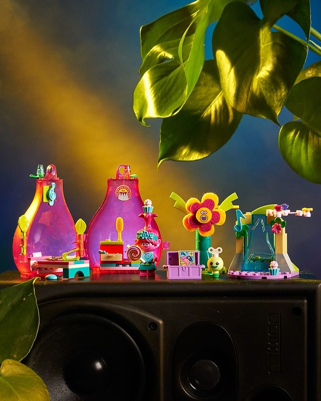 LEGO Trolls World Tour Lifestyle
