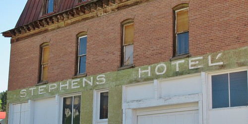 philipsburg montana smalltown history ghostsign brick stephenshotel hotel