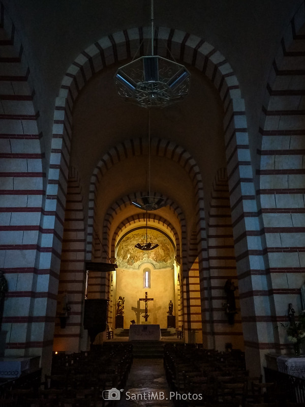 Interior de Notre-Dame de Sabart