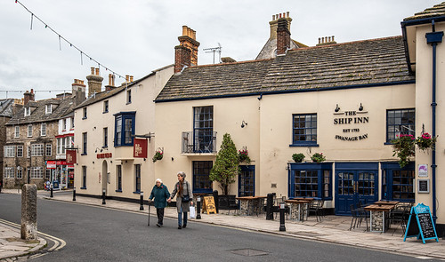 Swanage High Street | by Earthman.