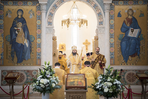 Divine liturgie en la cathédrale St-Trinité