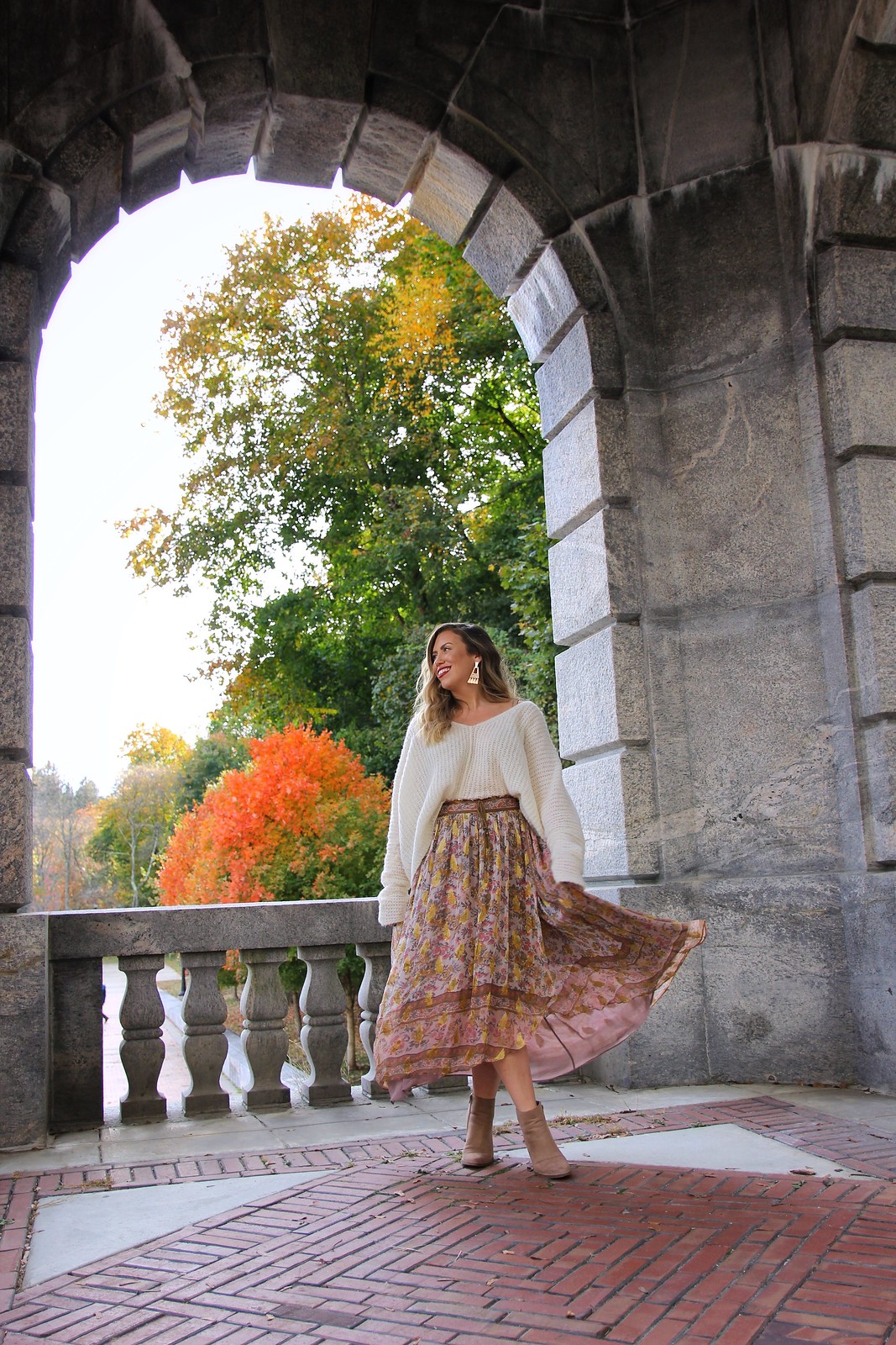 Everything You Need to Know About nuuly - the Newest Clothing Rental Service - Fall Boho Outfit Inspiration Free People